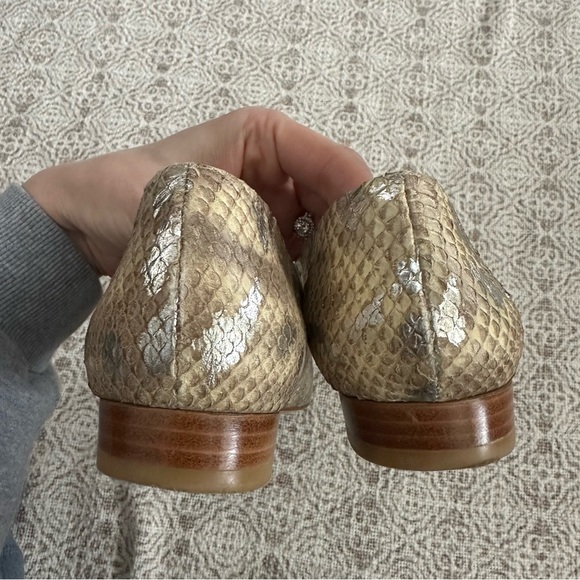 Stuart Weitzman Snipper Flats In Honey Mica Python - Picture 6 of 8